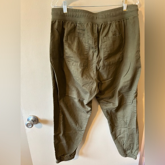 Gap light denim joggers, size XL - Picture 2 of 3